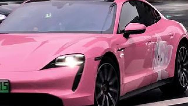 其实年轻人买Taycan就可以了，没必要硬上su7#保时捷taycan