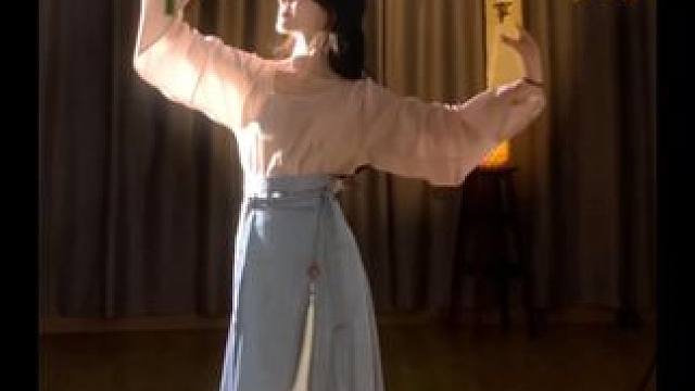 遇见你的眉眼，如清风明月～ #浅跳一下 #古典舞 #国风古韵