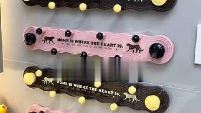 高颜值吸盘联排挂钩 圆球排钩家用高颜值吸盘联排挂钩壁挂收纳卫生间强力免打孔置物架#实用好物  #免打