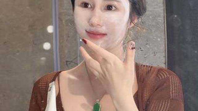 熬夜垮脸，Spa级封神面膜，脸蛋子嫩成鸡蛋了！贵妇姐妹们明天一定要来直播间！#好皮肤养出来 #面膜 