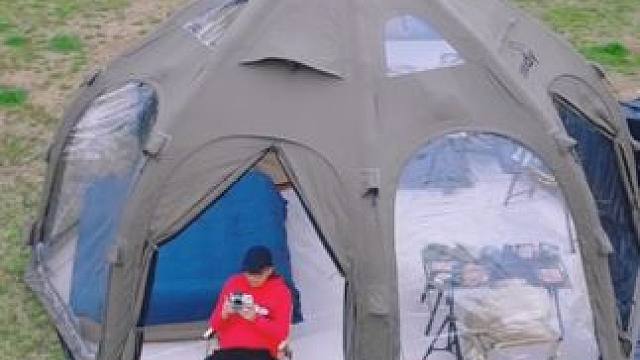 沉浸式雨中露营，帐篷里喝咖啡，看电影，吃火锅 #春游装备大公开 #铂陆帝户外电源 #铂陆帝伴我闯天涯