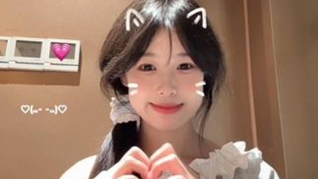 我在一步一步试探你的心~#甜甜的手势舞 #一学就会系列 #甜妹