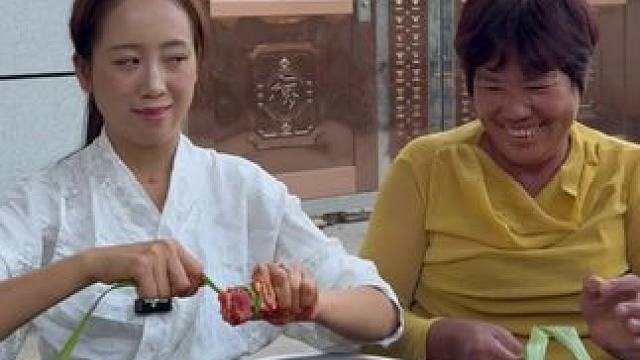 吃起来有股淡淡的柠檬清香 #香茅草炸排骨 #把家乡的味道分享给大家 #地方特色美食 #双凤 #新农人