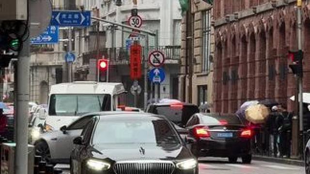 拥有迈巴赫的人应该不会颠沛流离吧#迈巴赫