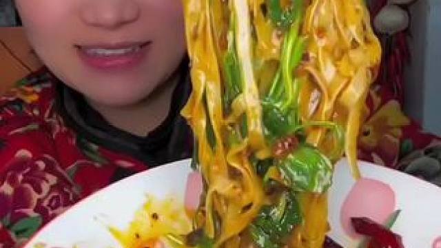 #爱吃面条的试试这个做法 #大口吃面过瘾