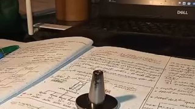 爱因斯坦的棺材板块盖不住了~ #玩个很新的东西  #解压玩具