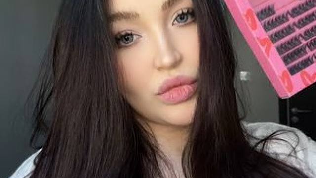 我超爱的一款睫毛#轻欧美 #亚裔辣妹妆