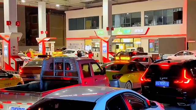 如果真的你还会买电车吗？#汽车知识 #油价#每天一个用车小知识