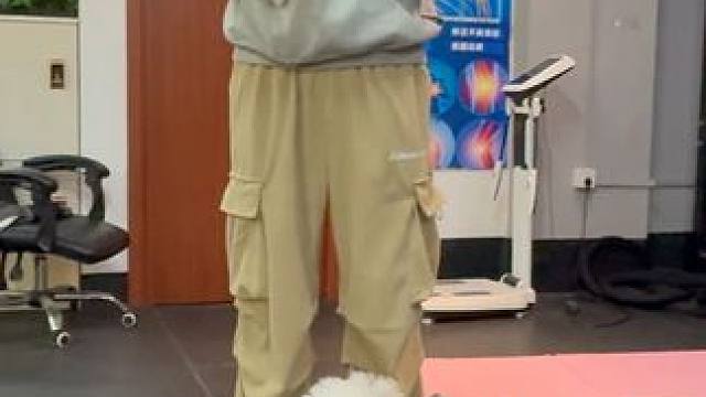 哎，女明星出街好烦恼啊…… #萌宠日常记录 #萌宠出道计划 #铲屎官的乐趣 #动物的迷惑