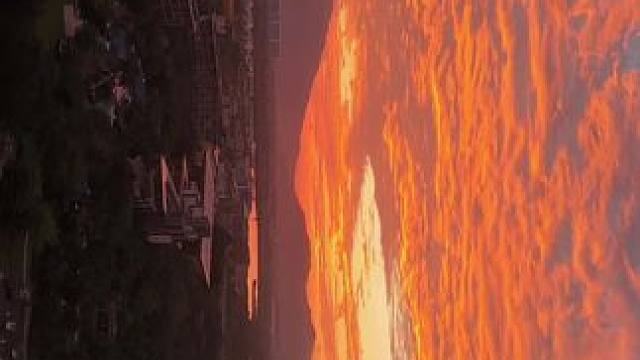 去看完海边的日落后已经开始期待夏天的新疆了！#日落归山海 #新疆的冬天究竟有多美