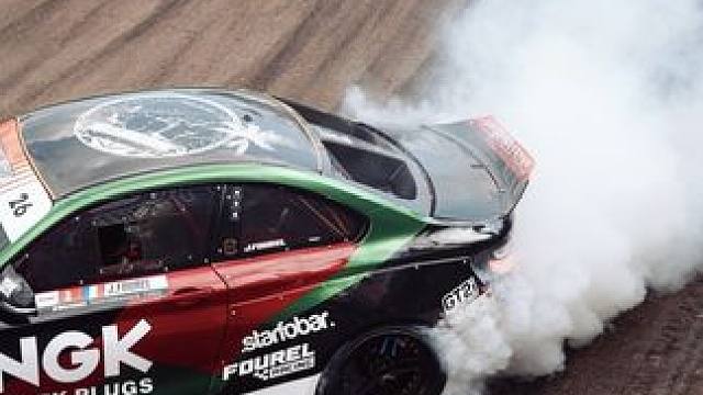 弯道快才是真的快#速度与激情 #漂移#弯道快才是真的快#巅峰极速#惊险刺激