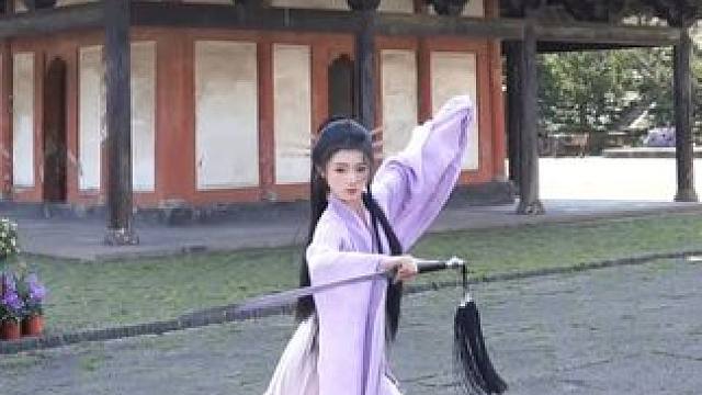 周芷若喊你回峨眉！速来！ #踢剑变装 #踢剑 #周芷若 #武侠 #周芷若张无忌