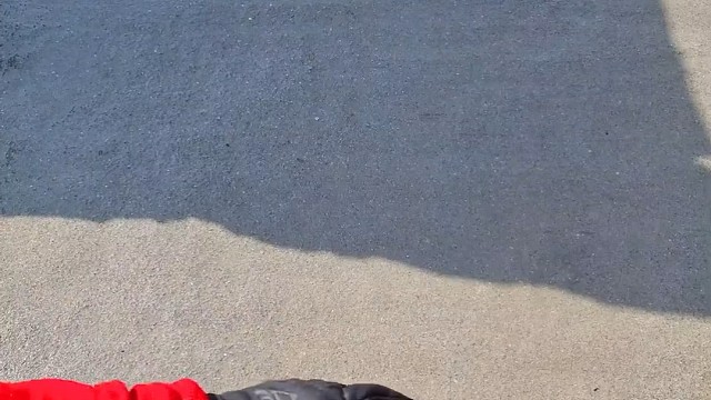 楼梯滚瓶子爆破解压时刻