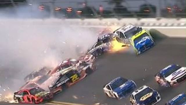 纳斯卡赛事上的顶级维修师#赛车 #维修 #传统手艺 #纳斯卡赛车