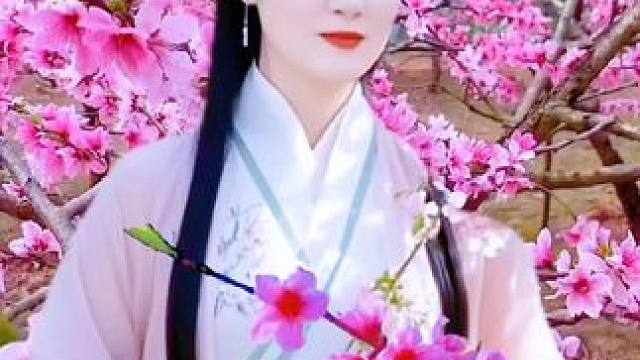 #三月桃花朵朵开 #阳春三月春暖花开 #人面桃花相映红 #满屏春天愿你一路繁花 #一起享受大自然的美