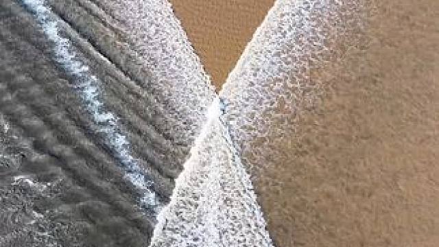 守候钱塘江一周，终于在春分节气，等来今年第一个对撞交叉潮，实属罕见#春潮涌动 #钱塘江大潮 #对撞交