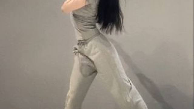 上班暂停 来小韩玩噜✌ #dance #氛围感 #浅跳一下 #翻跳