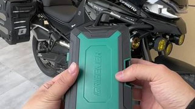 骑摩托车都应该会自己动手修车改车吧？有了这套工具更方便！#高性能实用工具 #800mt #机车