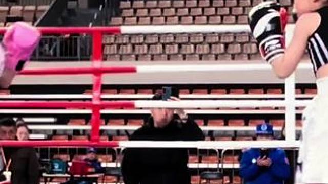 狼牙搏击团宠 娇懦害羞的女孩儿如今也成为别人不可超越的那颗星了！让孩子拥有强大的内心和保护自己的能力