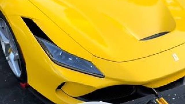 汽车内饰脏兮兮？快入手这款内饰清洁剂，一喷一擦，省钱省心！