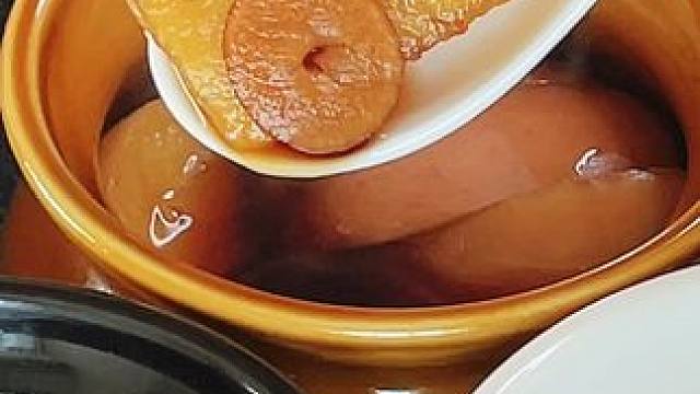 家里有女士的朋友，一定要学会做这个好吃又好喝的蒸苹果 