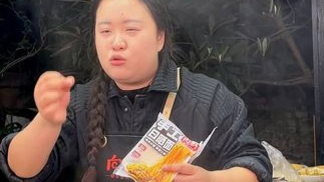 胖妹给大家展示手工日晒面，所见即所得，大家可以放心，主打一个真实！