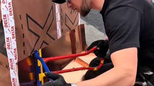 德国房屋的紫铜屋顶防水工艺措施，百年无需维修。 #结实耐用 #紫铜防水 #屋顶防水 #防风防水 #瓜