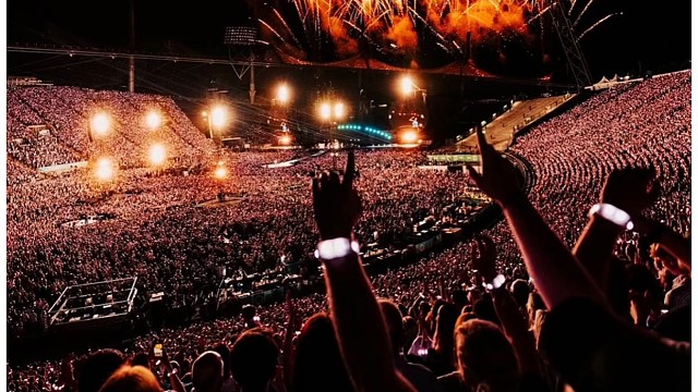 你们有没有觉得一听到这首歌就感觉回到了校园的时候？