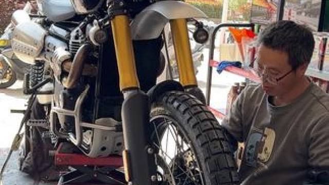 ️要的就是这个味道！给我的大攀爬安排菠萝胎～
#凯旋大攀爬 #倍耐力蝎子 #菠萝胎 #男人的玩具 #