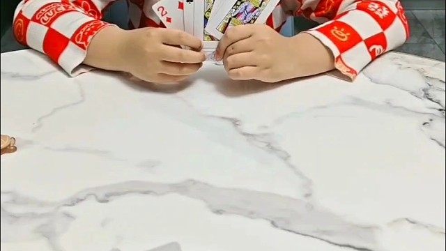 这牌到底怎么出才能赢？