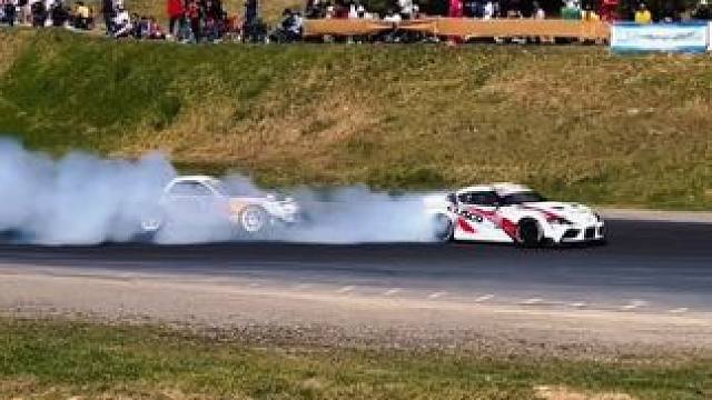 今年最火的一段话：此生虽为女儿身，不亚男儿赛车梦 #巅峰极速 #漂移 #速度与激情 #弯道快才是真的