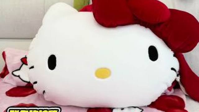 tbh✖️hellokitty联名抱枕毯#少女心爆棚 #野兽派 #hellokitty