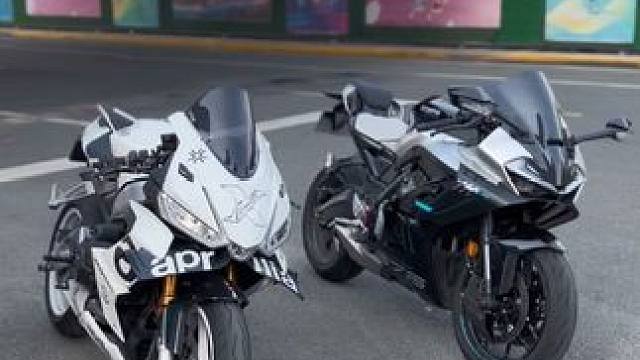 极限二选一三缸675还是双杠660#机车 #春风675sr #摩托车 #阿普利亚rs660