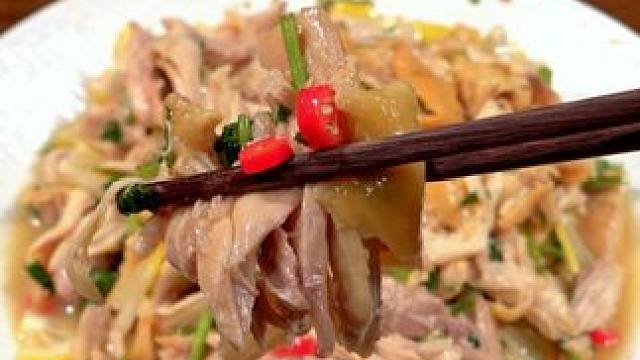 下班回家只要几分钟就能轻松搞定一道盐焗柠檬手撕鸡 