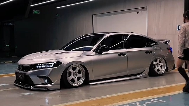 因为喜欢外观买了一辆车