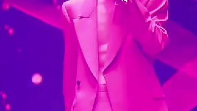 “可是我本来就是男鬼”#朱正廷 #神级现场 #舞台 #男鬼 cr kilig