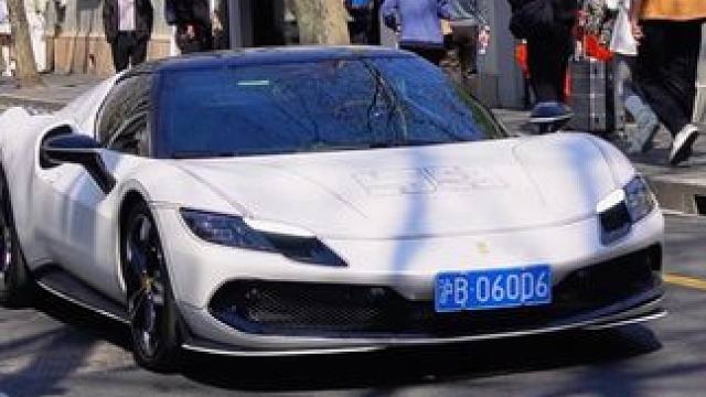 法拉利296 法拉利296 GTB是一款插混跑车，搭载V6引擎，最大马力830匹，最强V6。#豪车街