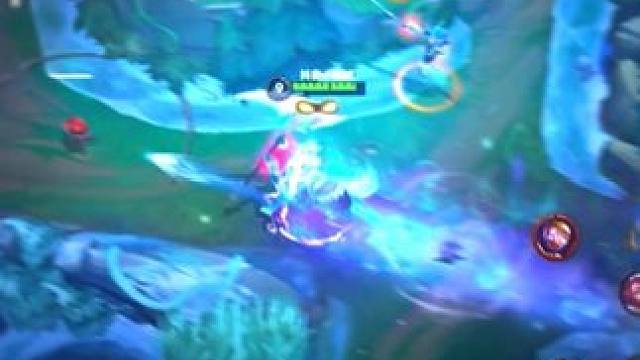 神的操作#lolm #LOL手游班德尔峡谷来咯