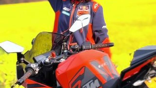 宝袄 送你一片油菜花 祝你有财有会发 #爱机车爱生活 #摩托车 #大玩具 #保持热爱奔赴山海 #kt