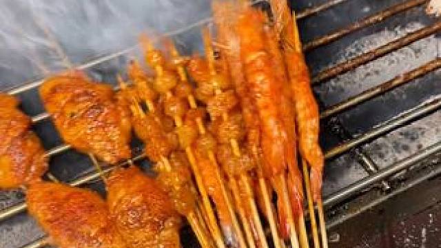 天气升温了，晚上想跟朋友聚聚的话来这里非常合适哦。环境非常不错，重点是味道好，价格还很便宜！#没什么