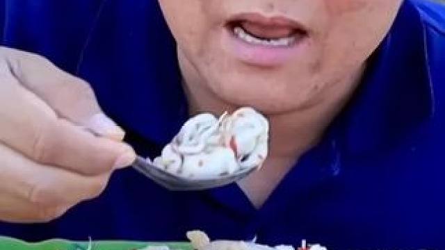 鲜辣泰式凉拌海鲜鸡爪拼盘 #泰国主播吃美食视频 #泰国有哪些神奇美食 #泰国生活 #泰国大叔#内容启