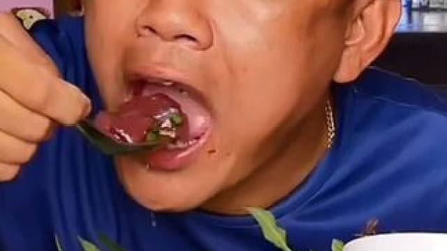 新鲜蔬菜剁椒料汁️牛杂拼盘 #美食 #泰国美食 #户外美食 #内容启发搜索