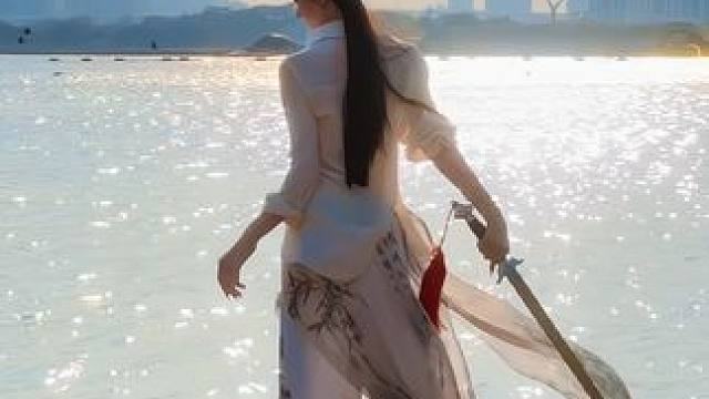 我生来就是高山而非溪流#剑舞 #古典舞 #我生来就是高山而非溪流 #国风古韵