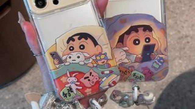 能翻盖当镜子的小新手机壳太棒啦！像不像躺在被窝里玩手机的你！ #华为手机壳 #viovo手机壳 #o