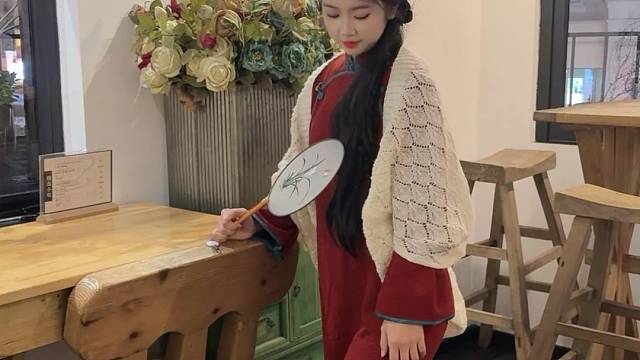 抱抱倪海杉助理