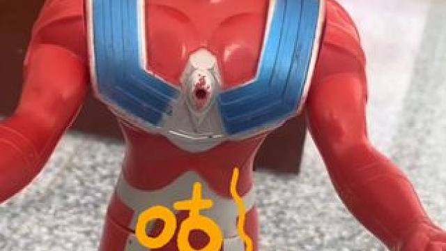 奥特曼的薯片看是哪个偷吃了小猫咪竟然也参与了#奥特曼 #奥体曼玩具 #儿童玩具