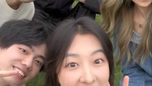 每天都觉得要完蛋啦！回过头来看，其实也还不错嘛～～ #用vlog正式介绍一下 自己！#泊本姜黄素水乳