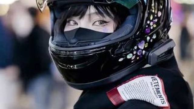 耳机里面总有一首曲子，只要开始播放骑车就来感觉了#机车