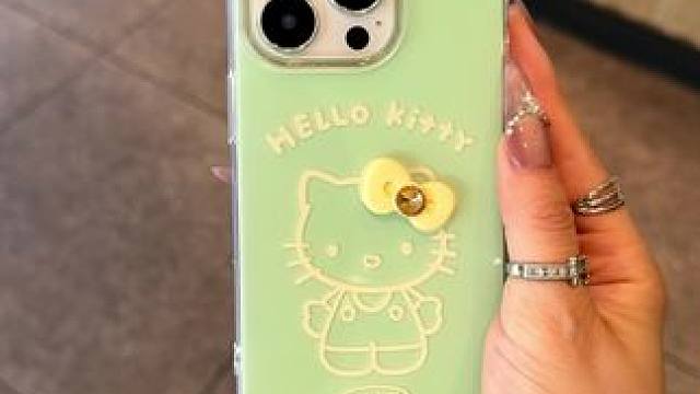 糖果色真的好适合夏天呀！kt猫的蝴蝶结是立体的好可爱，艾特好闺蜜给你买！#苹果手机壳 #夏季手机壳 