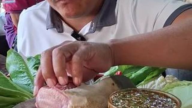 泰国特色美食牛舌头赤身 #农村美食记录生活 #舌尖上的味道 #东南亚美食 #把家乡的味道分享给大家 